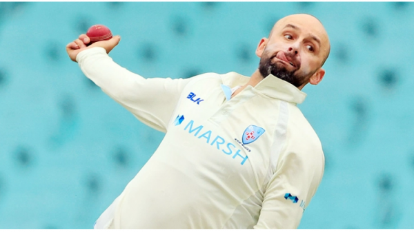 স্পিনিং পিচে সব কুপোকাত