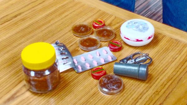 ফটোগ্রাফি পেশা ছেড়ে মলমপার্টিতে