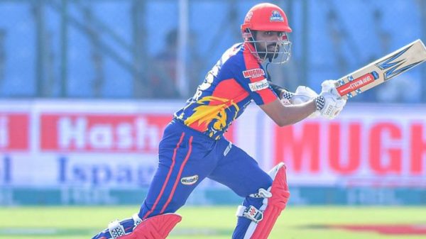 বাবর-নবির তাণ্ডবে করাচির দাপুটে জয়