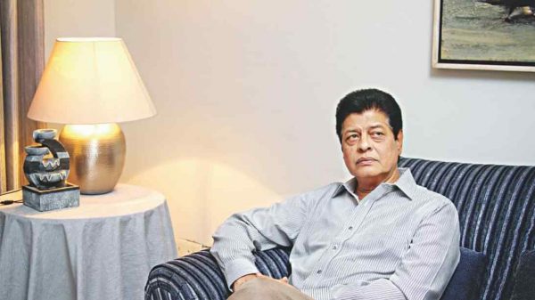 ৪ মাস ধরে হাসপাতালের আইসিইউতে নায়ক ফারুক