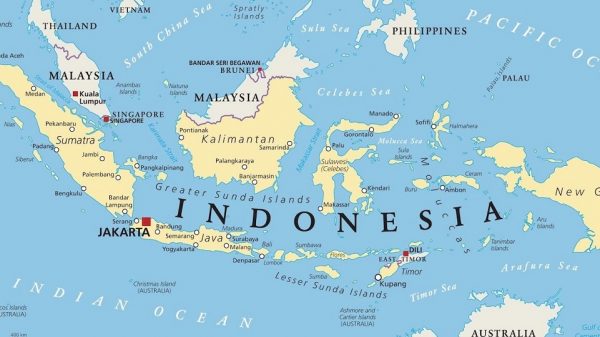 ইন্দোনেশিয়ায় তেল শোধনাগারে বিস্ফোরণ, সরিয়ে নেওয়া হলো ১০০০ মানুষ