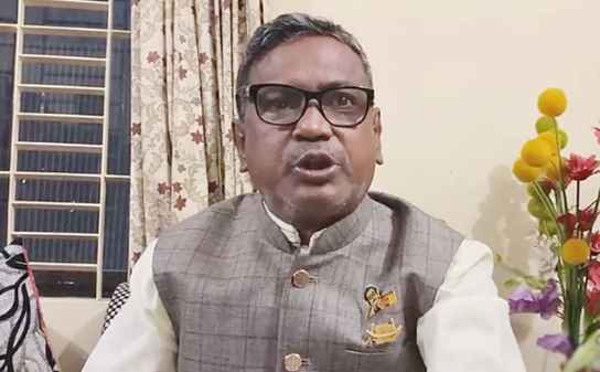 দোয়ার মাহফিলে কাদের মির্জার নাচের ভিডিও ভাইরাল