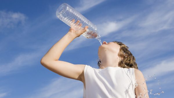 গরমে সুস্থ থাকতে কী করবেন