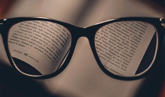 গরমে চোখের যত্ন