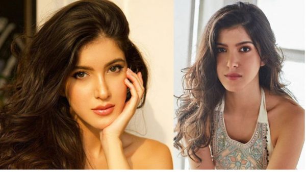 বলিউডে ঝড় তুলতে আসছেন সঞ্জয়কন্যা শানায়া