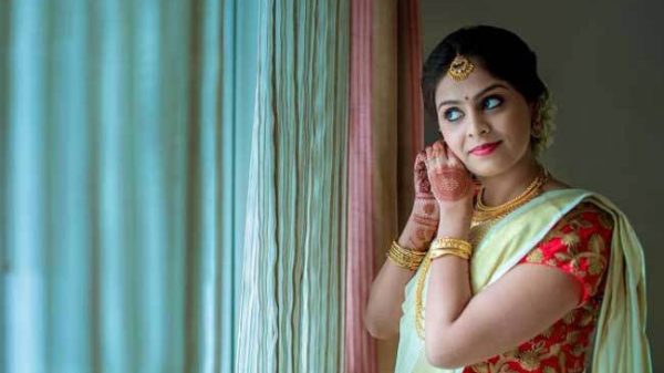 বয়স ধরে রাখতে শরীরের যে অংশের নিয়মিত যত্ন নিতে হবে