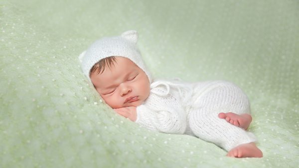 নিজের সন্তান যদি আপনাকে মারে, তখন কী করবেন?