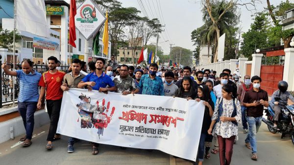 হেফাজত নেতা মামুনুল হকের গ্রেপ্তারের দাবি