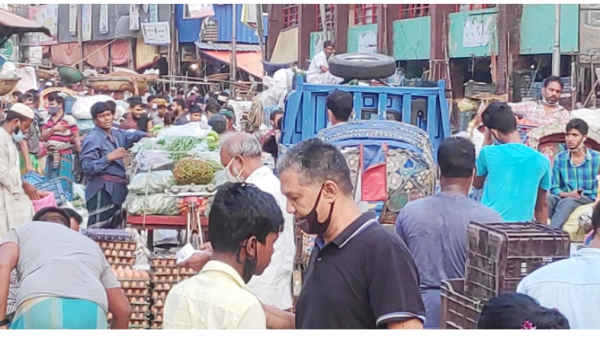 মুরগি বাজারে স্বস্তি, সবজি-মাছের দাম বাড়তি