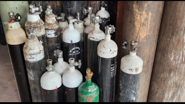 অক্সিজেন সিলিন্ডার