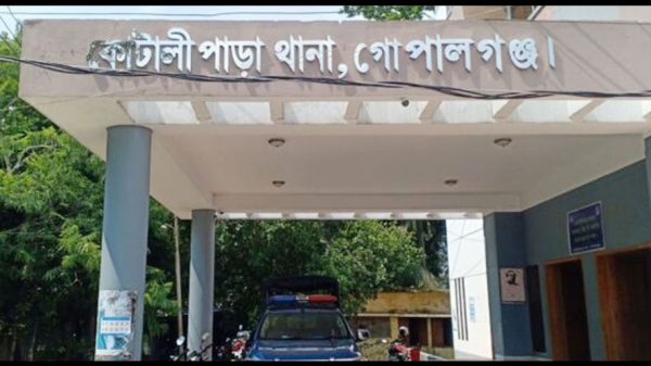 দরজা খোলা রেখে ঘুমানোই কাল হলো গৃহবধূর