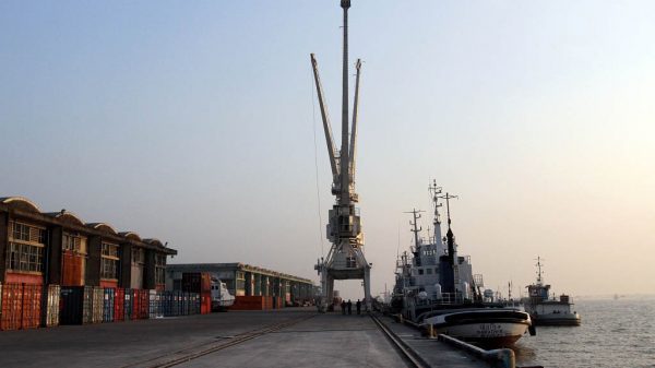 মোংলা বন্দরকে আধুনিকায়ন করতে আরও ২৪ উন্নয়ন প্রকল্প গ্রহণ