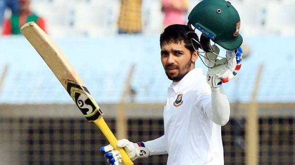 এবার মুমিনুলের ব্যাটে সেঞ্চুরি