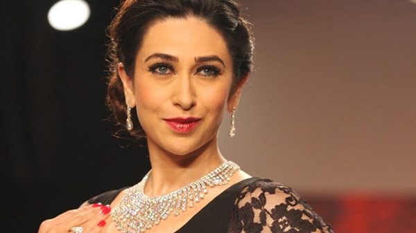 আমিরকে চুমু খাওয়া এখনও ভুলতে পারেননি কারিশ্মা