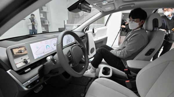 চিপ সংকটে বন্ধ হচ্ছে হুন্দাইয়ের গাড়ি উৎপাদন