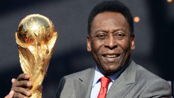 পেলের নামে হচ্ছে না মারাকানা স্টেডিয়াম