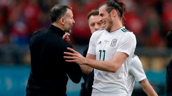 বান্ধবীর গায়ে হাত তুলে চাকরি হারালেন বেলদের কোচ