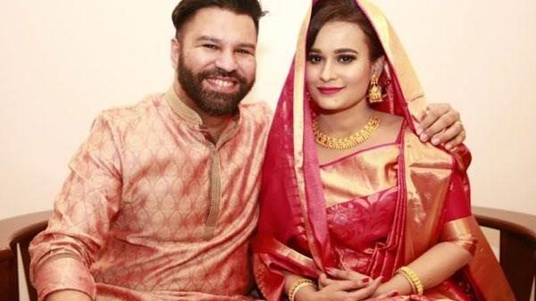 বিচ্ছেদের খবরের একমাস পর পুতুলের বিয়ে