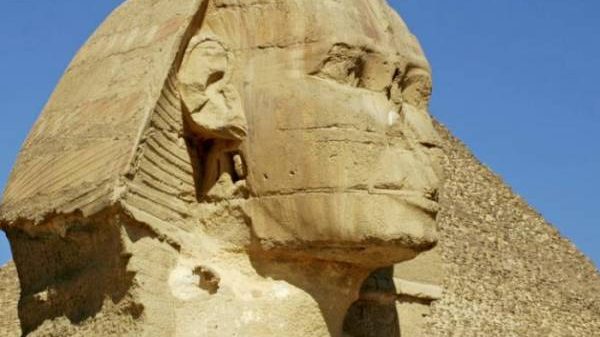 মিসরের প্রাচীন মূর্তির নাক ভাঙার রহস্য কি