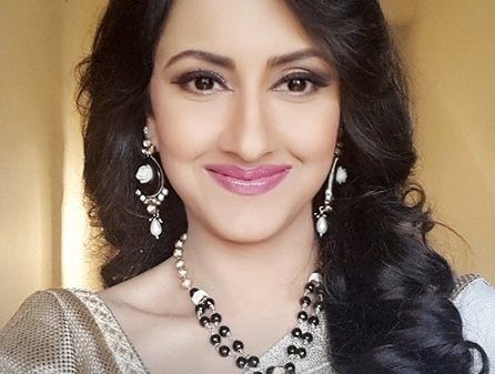 হাত জোড় করে ক্ষমা চাইলেন রচনা ব্যানার্জি