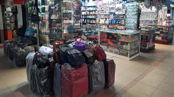 ১৫ জুলাই থেকে শপিংমল ও দোকানপাট খোলা