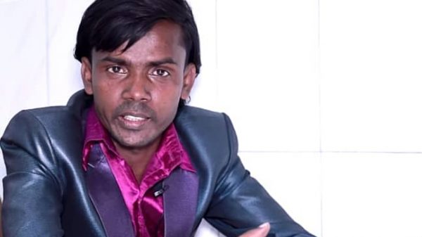 যমুনার চরকে মরুভূমি বানিয়ে হিরো আলমের আরবি গান