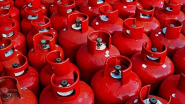 ৩২ হাজার কোটি টাকার বিনিয়োগ ধ্বংসের ষড়যন্ত্র