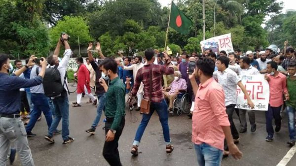 শিক্ষাপ্রতিষ্ঠান খুলে দিতে প্রধানমন্ত্রী শেখ হাসিনার প্রতি অনুরোধ