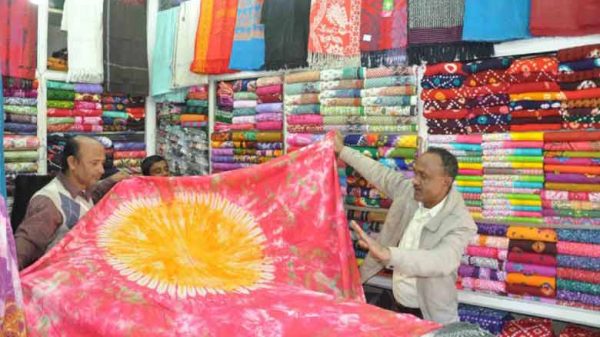 খাদির কদর বাড়ছে