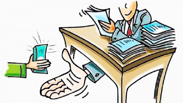 প্রবাসীর কাছে ঘুষ চেয়ে বরখাস্ত হলেন ভূমি কর্মকর্তা