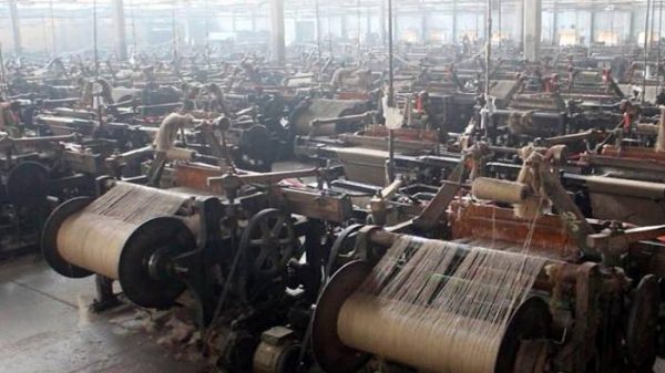 ঈদের আগে বকেয়া পরিশোধ ও ফের পাটকল চালুর দাবি