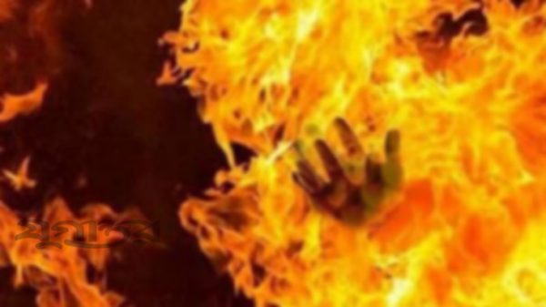 নড়াইলে বৃদ্ধাকে পুড়িয়ে হত্যা