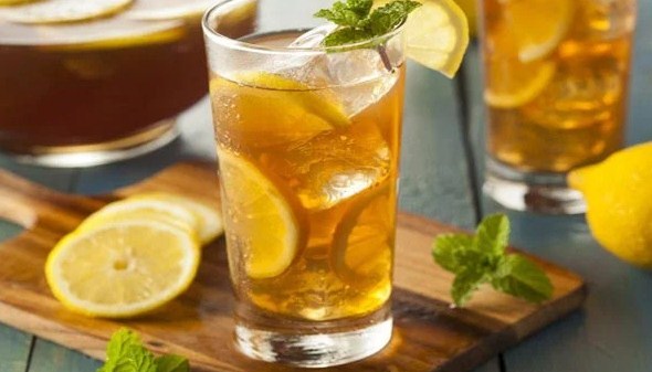 বর্ষায় সুস্থ থাকতে ভেষজ চা পান করুন