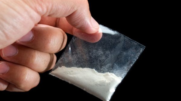 মহামারিতে সব থমকে গেলেও রমরমা মাদকের কারবার