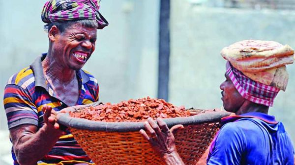 শ্রমিক অধিকার: সবচেয়ে খারাপ ১০ দেশের তালিকায় বাংলাদেশ