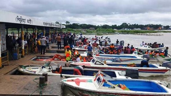 স্পিডবোট চলাচল বন্ধে কঠোর অবস্থানে নৌপুলিশ