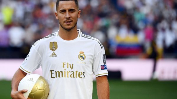 তোপের মুখে পড়ে ক্ষমা চাইলেন হ্যাজার্ড