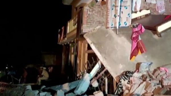 উত্তরপ্রদেশে রহস্যজনক বিস্ফোরণে ভবনধস, নিহত ৭