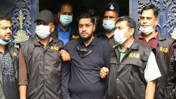 গোল্ডেন মনিরসহ তিনজনের ১৭০টি ব্যাংক হিসাব জব্দের আদেশ