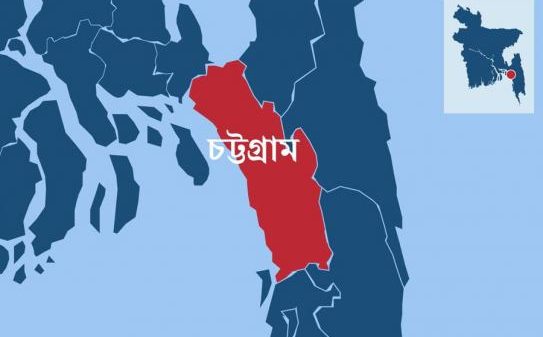 চট্টগ্রামে বাসের ধাক্কায় প্রাণ গেল ৩ পথচারীর