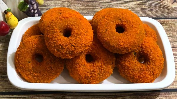 ঘরে বানান চিকেন ডোনাট