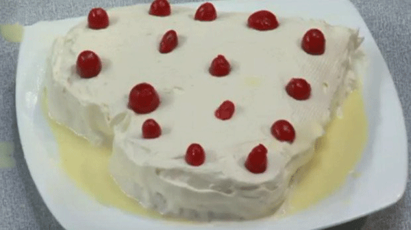 মিষ্টিপ্রিয় মানুষের জন্য মজাদার মিল্ক কেক