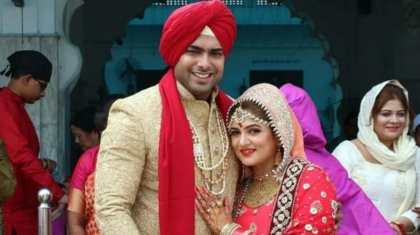 শ্রাবন্তীর সঙ্গে সংসার টেকাতে আদালতে রোশন