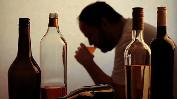 নারীদের ম'দ্যপান হারাম, পুরুষদের কি বৈধ?