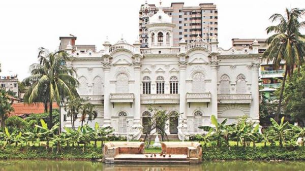 শখের বাগানবাড়ি যেভাবে হয়ে ওঠে ঐতিহাসিক ‘রোজ গার্ডেন’