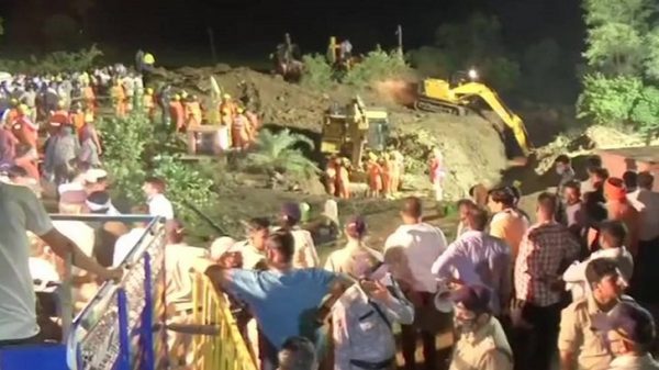 ভারতে শিশুকে তুলতে গিয়ে কুয়ায় পড়লেন ৪০ জন, মৃত ৪