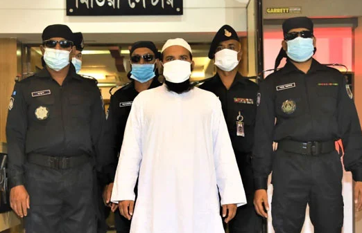 মুফতি মাহমুদ হাসানকে নিয়ে ভয়ংকর তথ্য দিল র‌্যাব