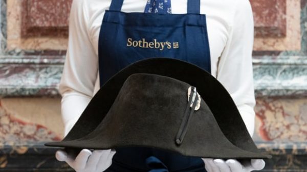 ৬ কোটি টাকার বেশি মূল্যে বিক্রি হতে পারে নেপোলিয়নের টুপি