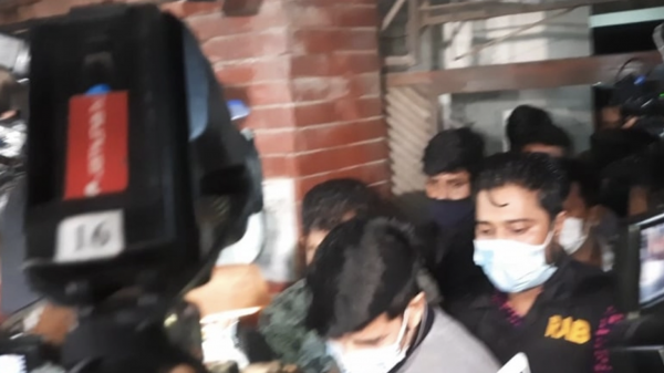 চার দিনের রিমান্ডে রাজ