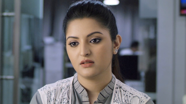 পরীমণির বাসায় র‍্যাবের অভিযান